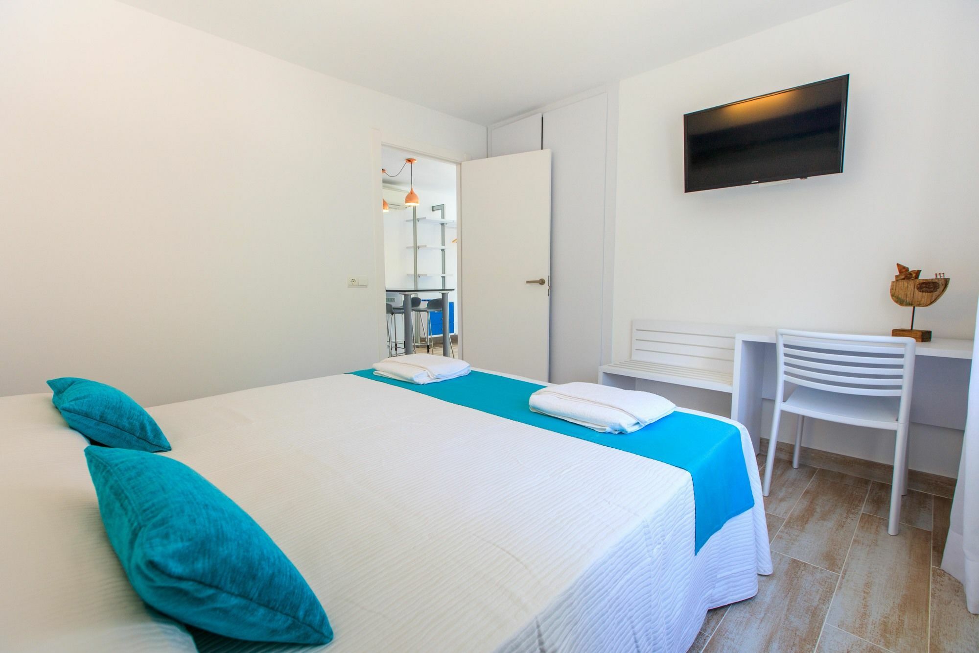 Pinos Playa Suites Platja de Migjorn Zewnętrze zdjęcie